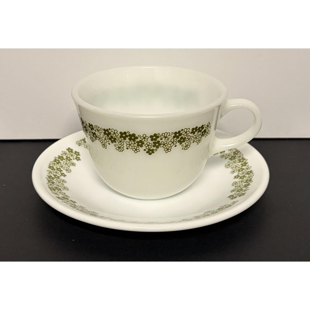 Vintage Corning Corelle Spring Blossom Crazy Daisy 1970s Cup Saucer Set